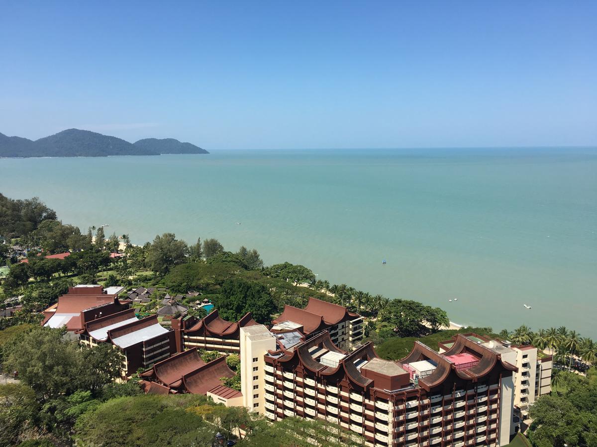 Appartamento The Ferringhi Sea View At Sri Sayang Batu Ferringhi Esterno foto