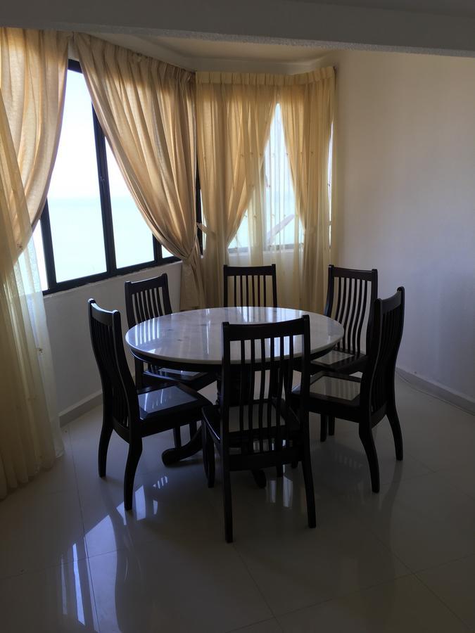 Appartamento The Ferringhi Sea View At Sri Sayang Batu Ferringhi Esterno foto